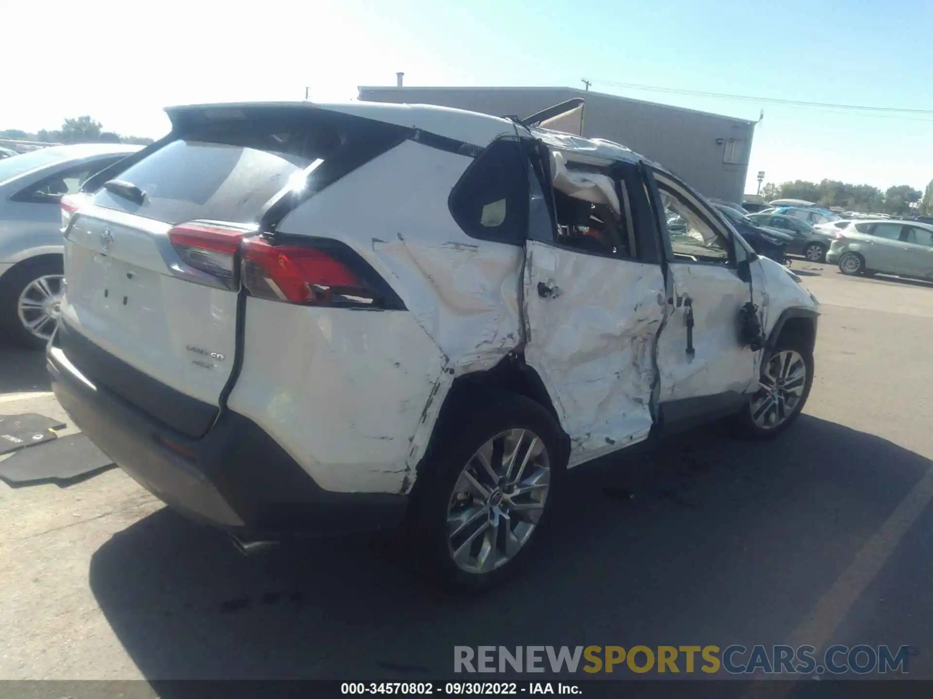 4 Photograph of a damaged car 2T3N1RFV5MW190955 TOYOTA RAV4 2021