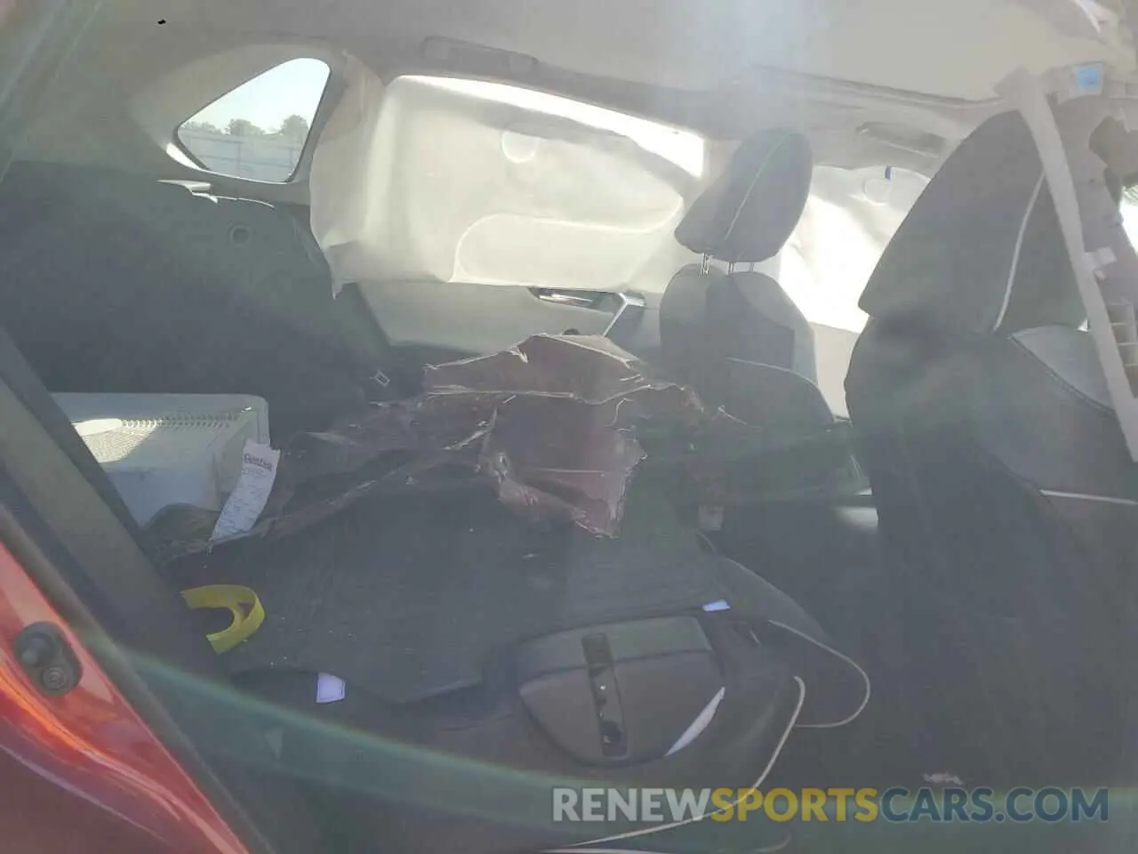11 Photograph of a damaged car 2T3N1RFV9MW202007 TOYOTA RAV4 2021