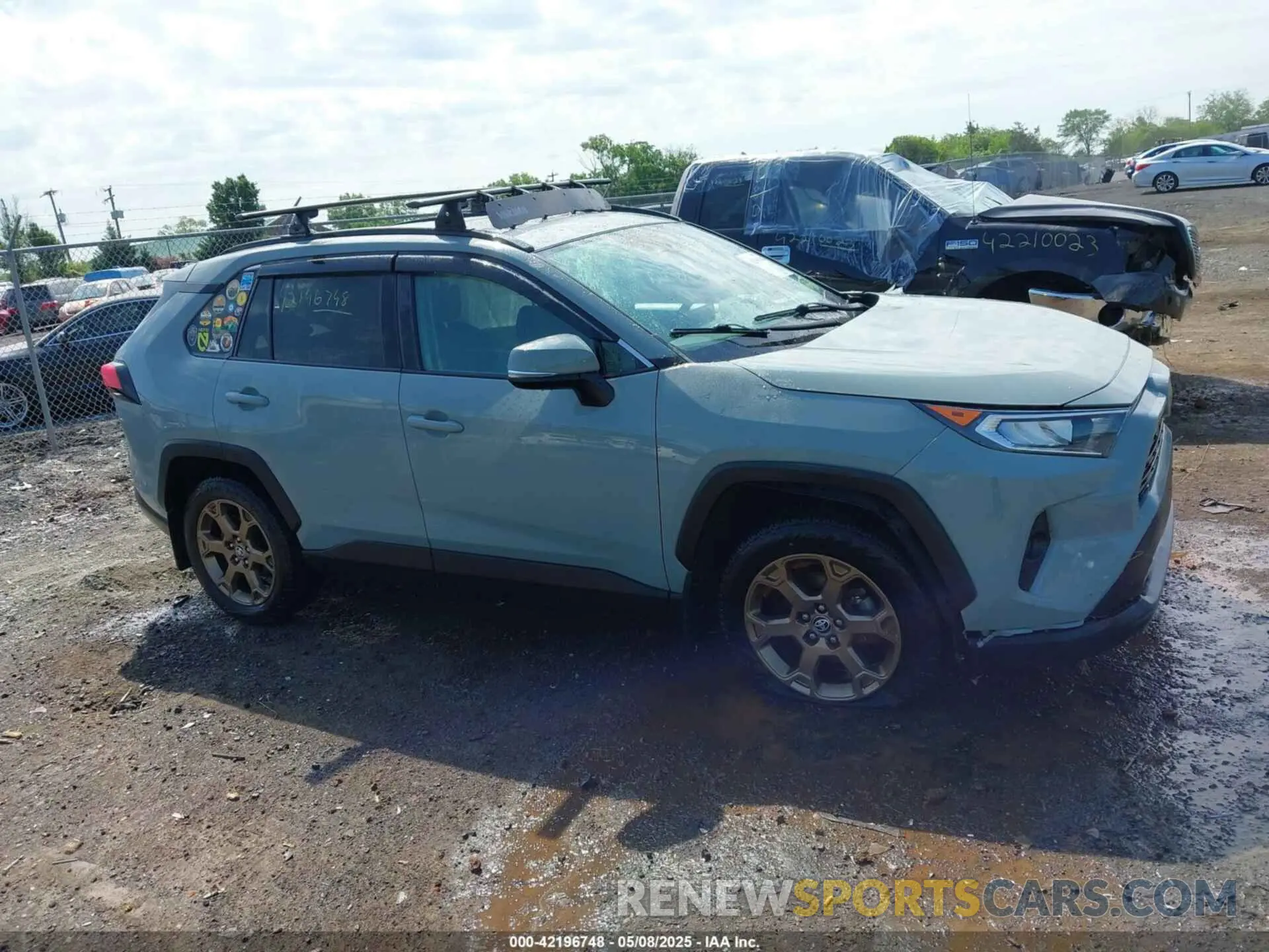 13 Photograph of a damaged car 2T3P1RFV0MC144315 TOYOTA RAV4 2021