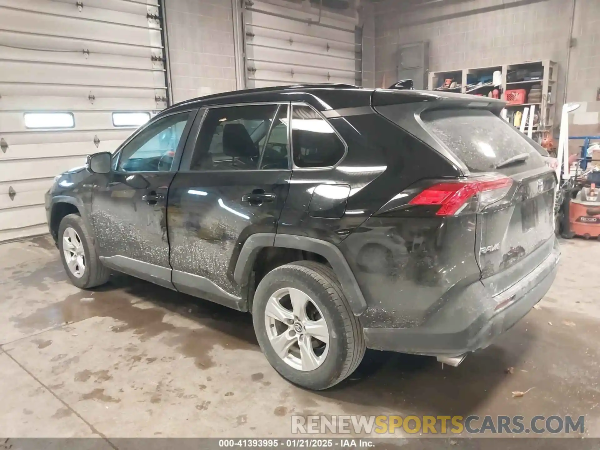 3 Photograph of a damaged car 2T3P1RFV0MC154228 TOYOTA RAV4 2021