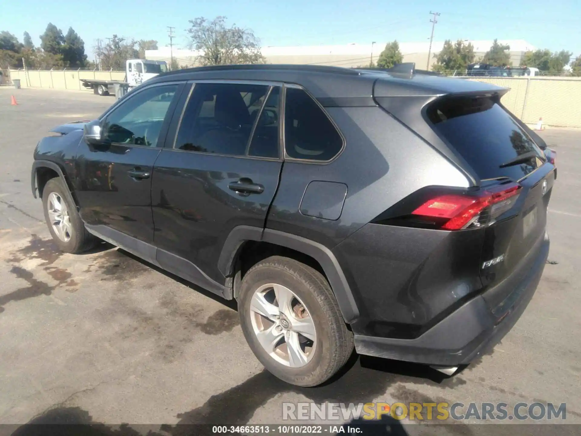 3 Photograph of a damaged car 2T3P1RFV0MC164340 TOYOTA RAV4 2021