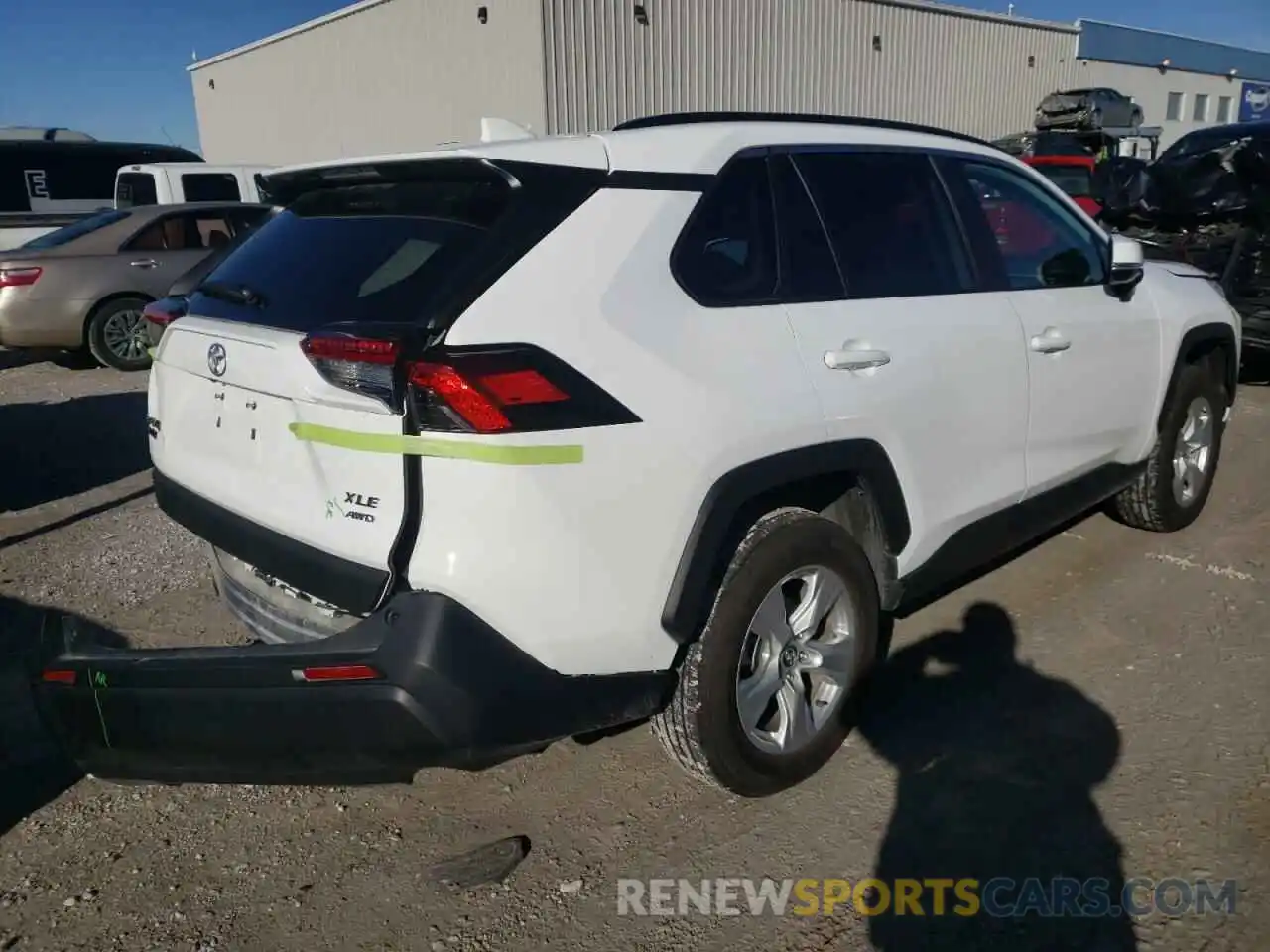 4 Photograph of a damaged car 2T3P1RFV0MC167772 TOYOTA RAV4 2021