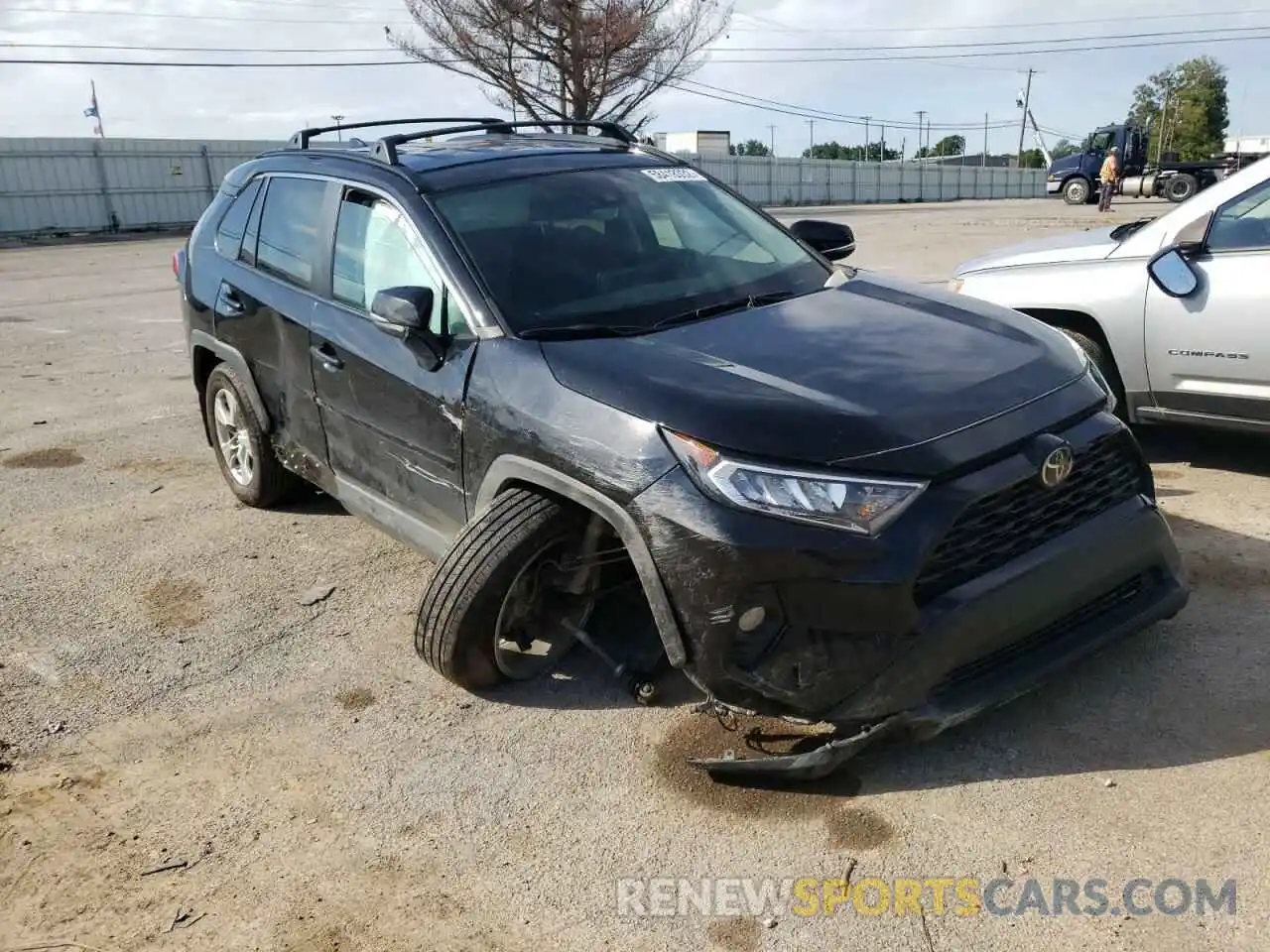 1 Photograph of a damaged car 2T3P1RFV0MC171093 TOYOTA RAV4 2021