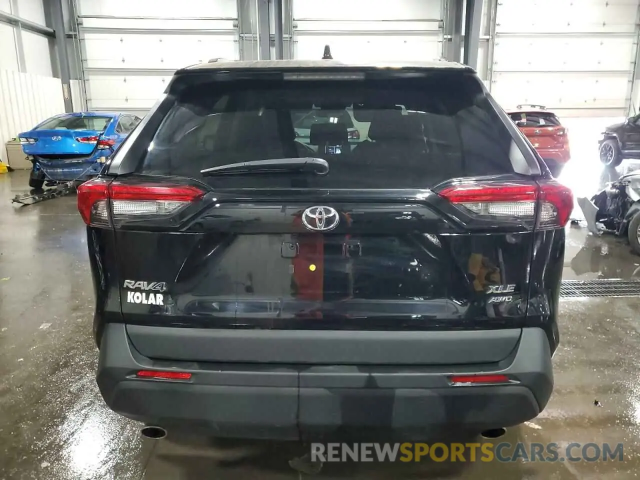 6 Photograph of a damaged car 2T3P1RFV0MC173345 TOYOTA RAV4 2021