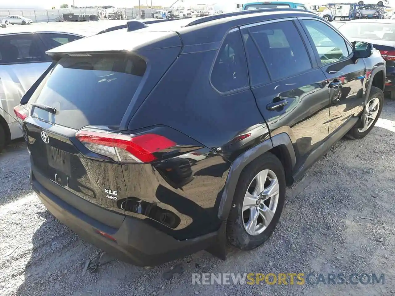 4 Photograph of a damaged car 2T3P1RFV0MC176505 TOYOTA RAV4 2021