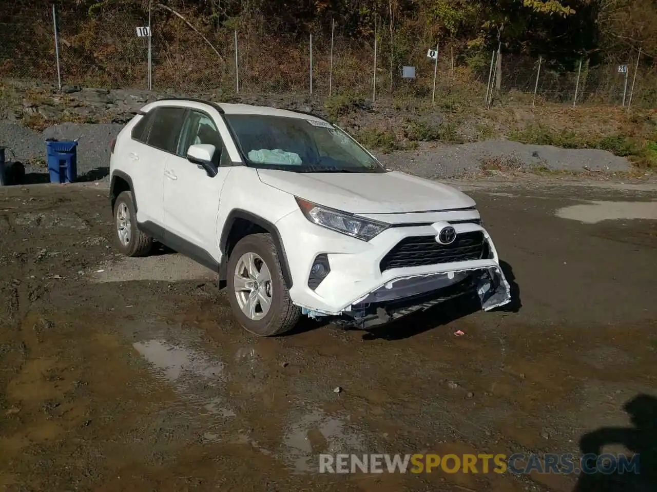 1 Photograph of a damaged car 2T3P1RFV0MC179551 TOYOTA RAV4 2021