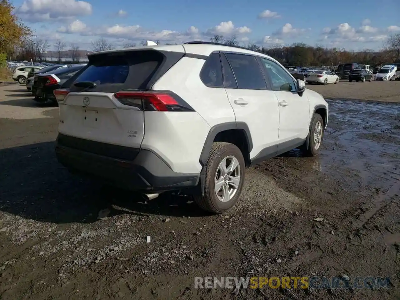 4 Photograph of a damaged car 2T3P1RFV0MC179551 TOYOTA RAV4 2021