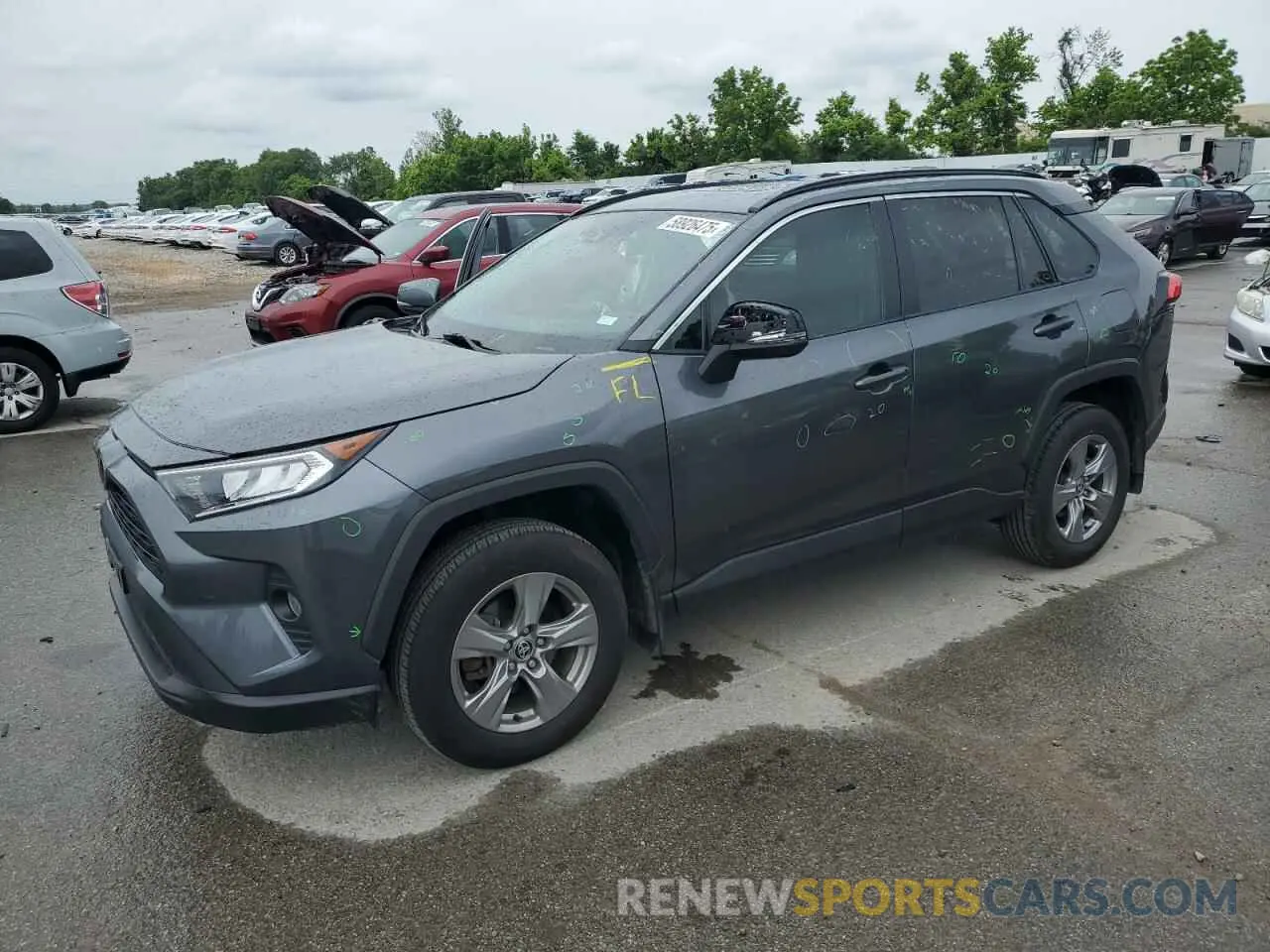 1 Photograph of a damaged car 2T3P1RFV0MC181655 TOYOTA RAV4 2021