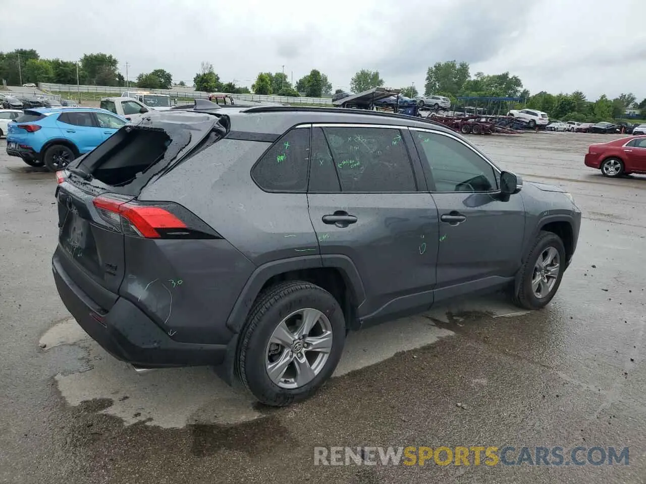 3 Photograph of a damaged car 2T3P1RFV0MC181655 TOYOTA RAV4 2021