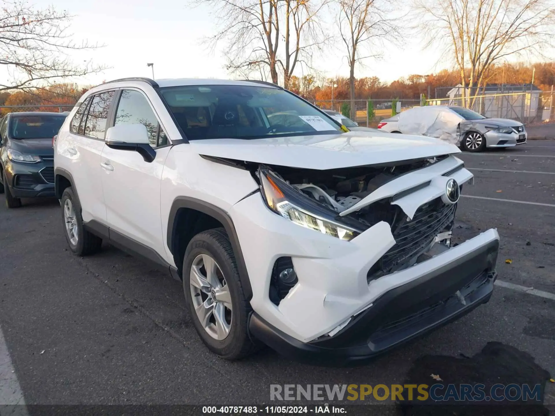 1 Photograph of a damaged car 2T3P1RFV0MC186757 TOYOTA RAV4 2021