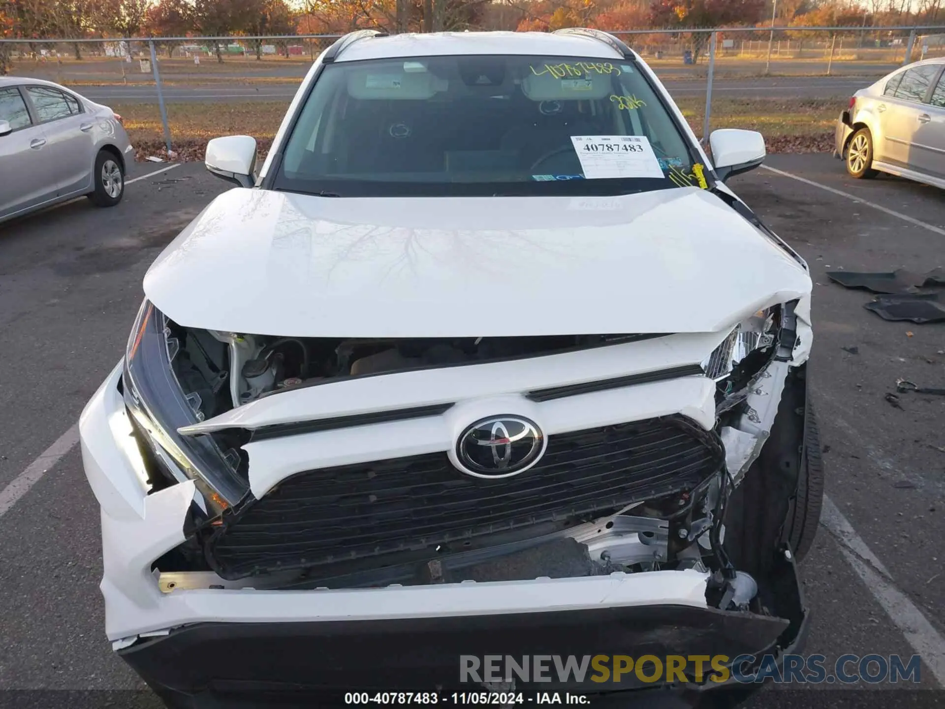 12 Photograph of a damaged car 2T3P1RFV0MC186757 TOYOTA RAV4 2021