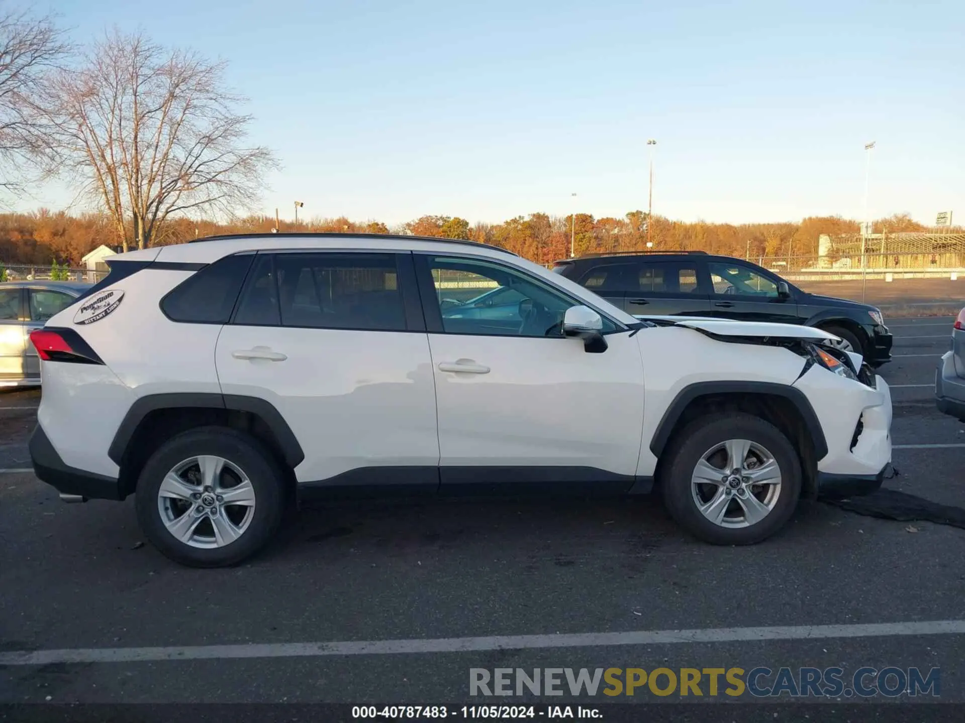 13 Photograph of a damaged car 2T3P1RFV0MC186757 TOYOTA RAV4 2021