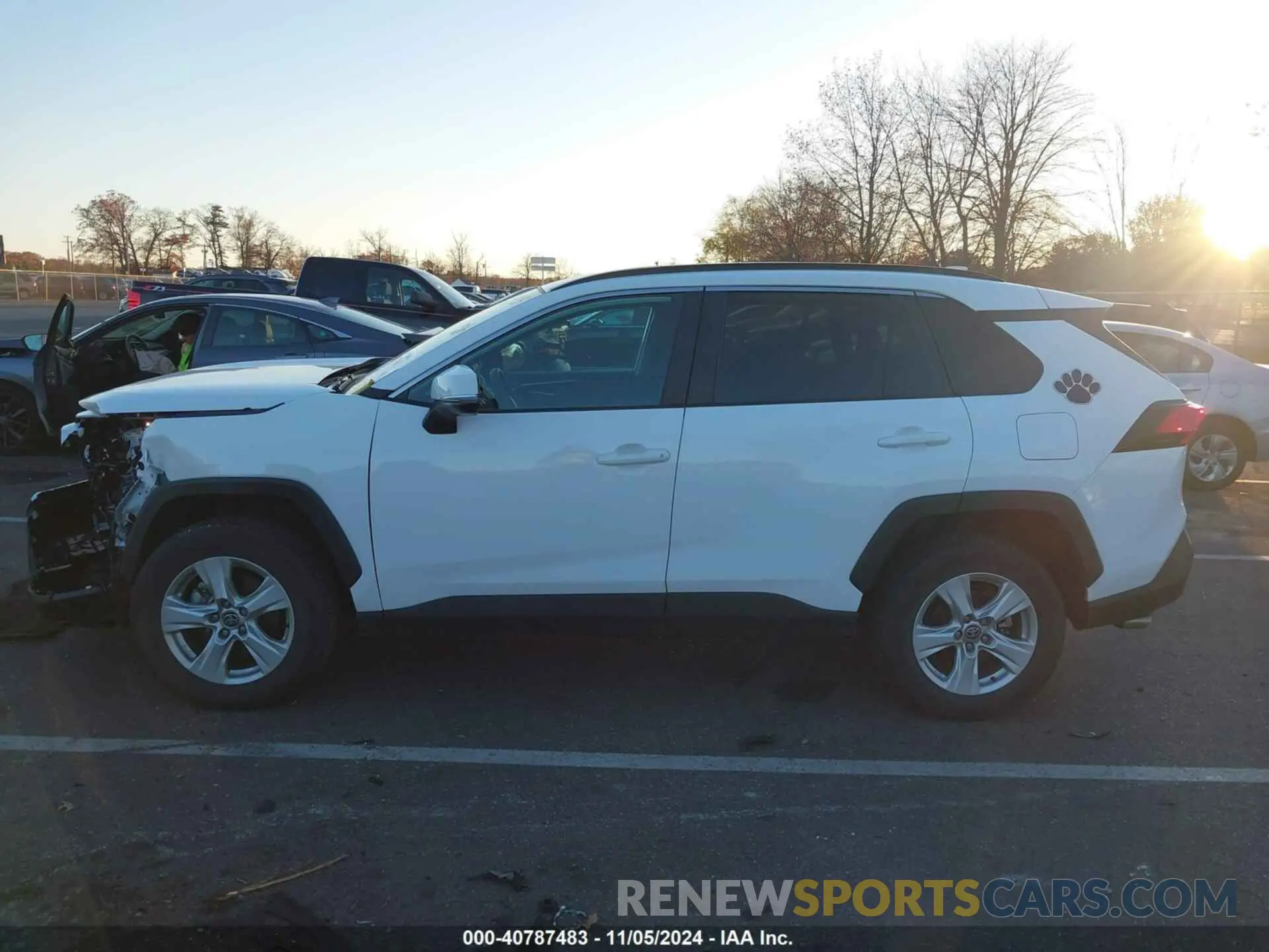 14 Photograph of a damaged car 2T3P1RFV0MC186757 TOYOTA RAV4 2021