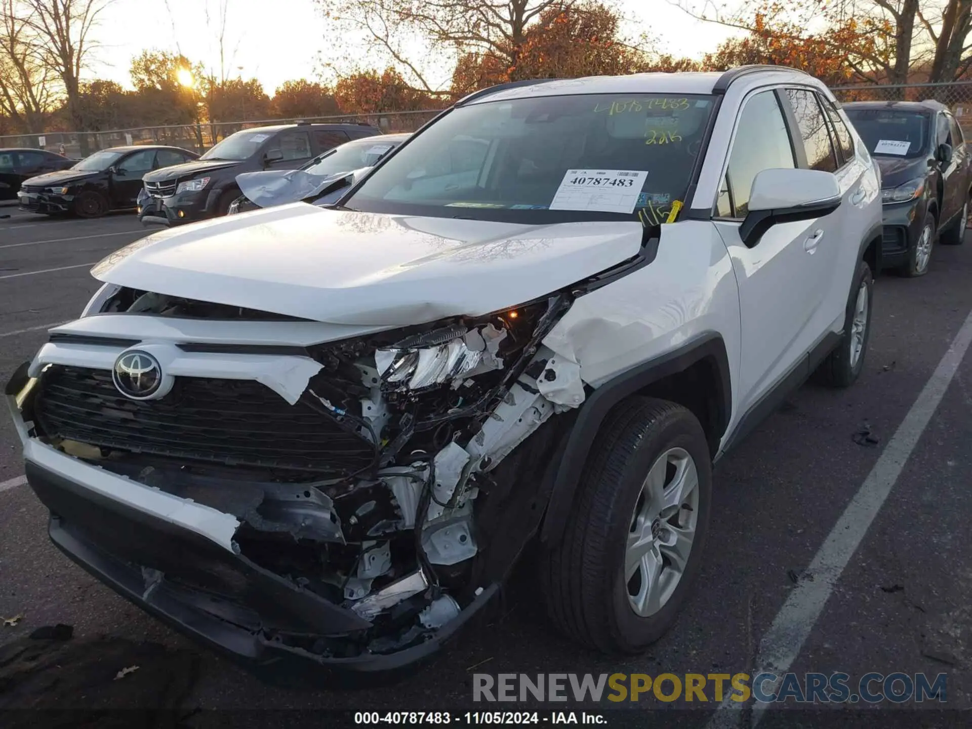 2 Photograph of a damaged car 2T3P1RFV0MC186757 TOYOTA RAV4 2021