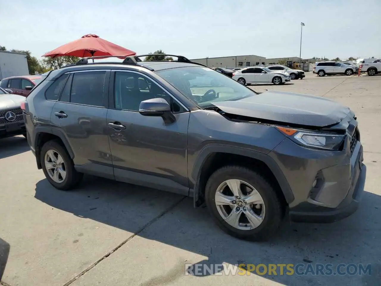 4 Photograph of a damaged car 2T3P1RFV0MC205162 TOYOTA RAV4 2021