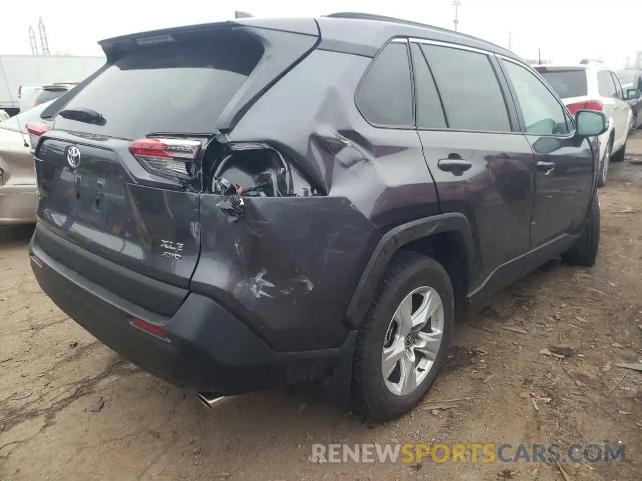 4 Photograph of a damaged car 2T3P1RFV0MC213682 TOYOTA RAV4 2021