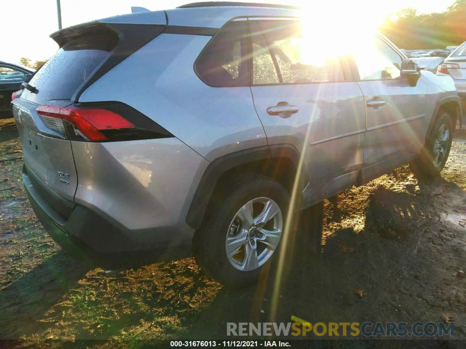 4 Photograph of a damaged car 2T3P1RFV0MC227596 TOYOTA RAV4 2021