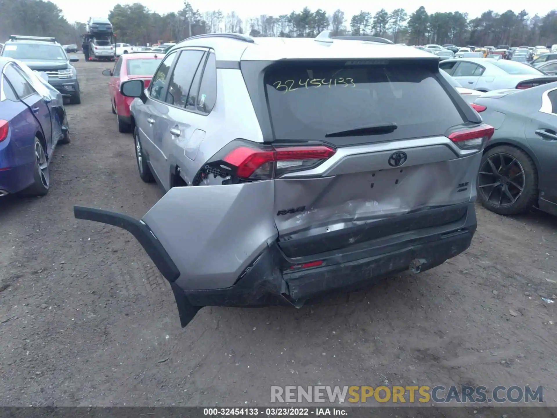 6 Photograph of a damaged car 2T3P1RFV0MC237724 TOYOTA RAV4 2021