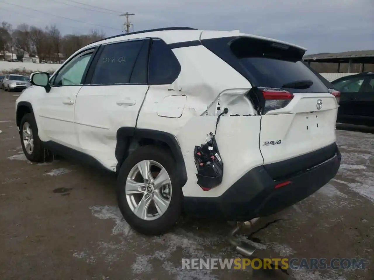 3 Photograph of a damaged car 2T3P1RFV0MC247606 TOYOTA RAV4 2021