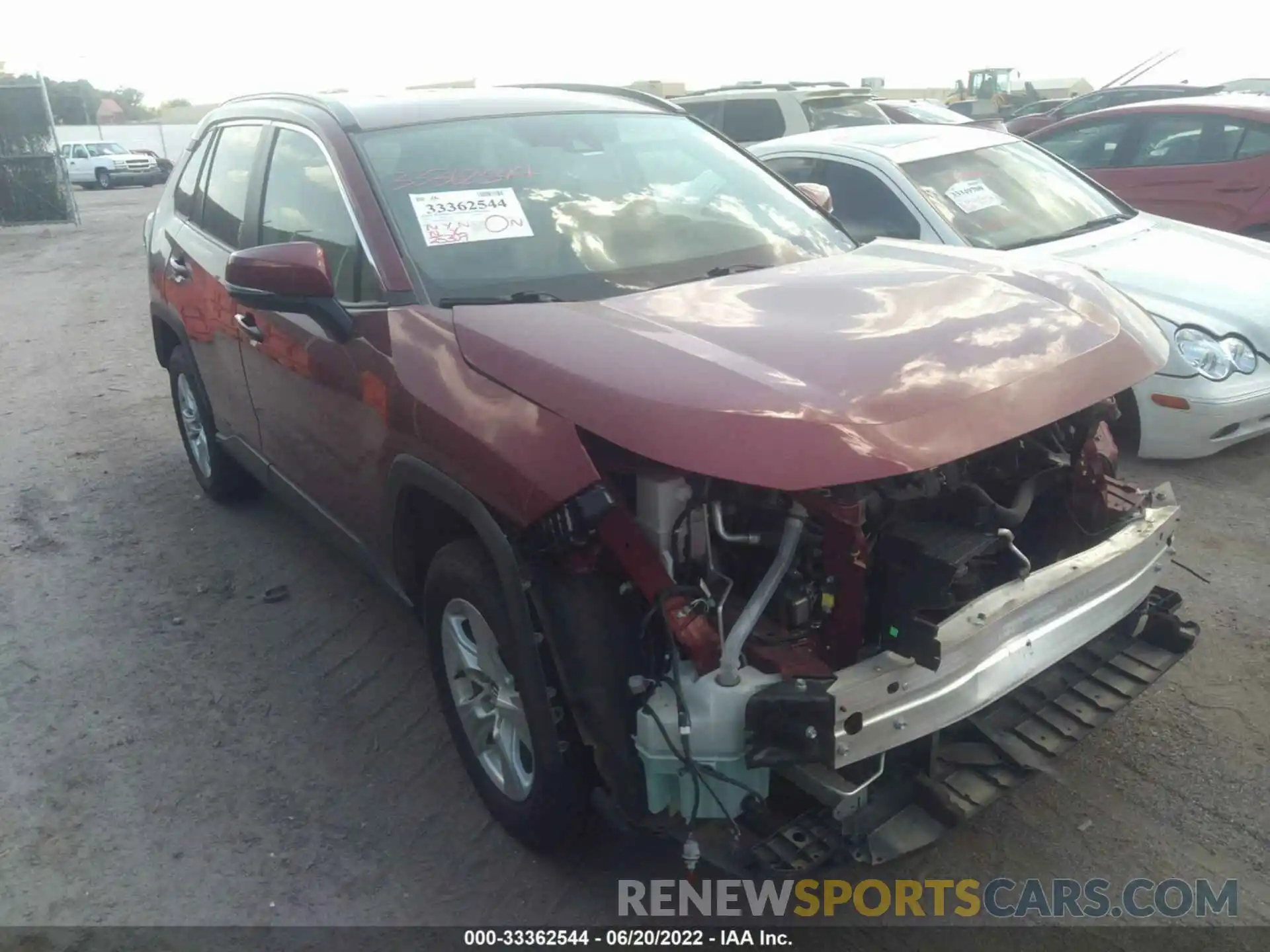 1 Photograph of a damaged car 2T3P1RFV0MW148525 TOYOTA RAV4 2021