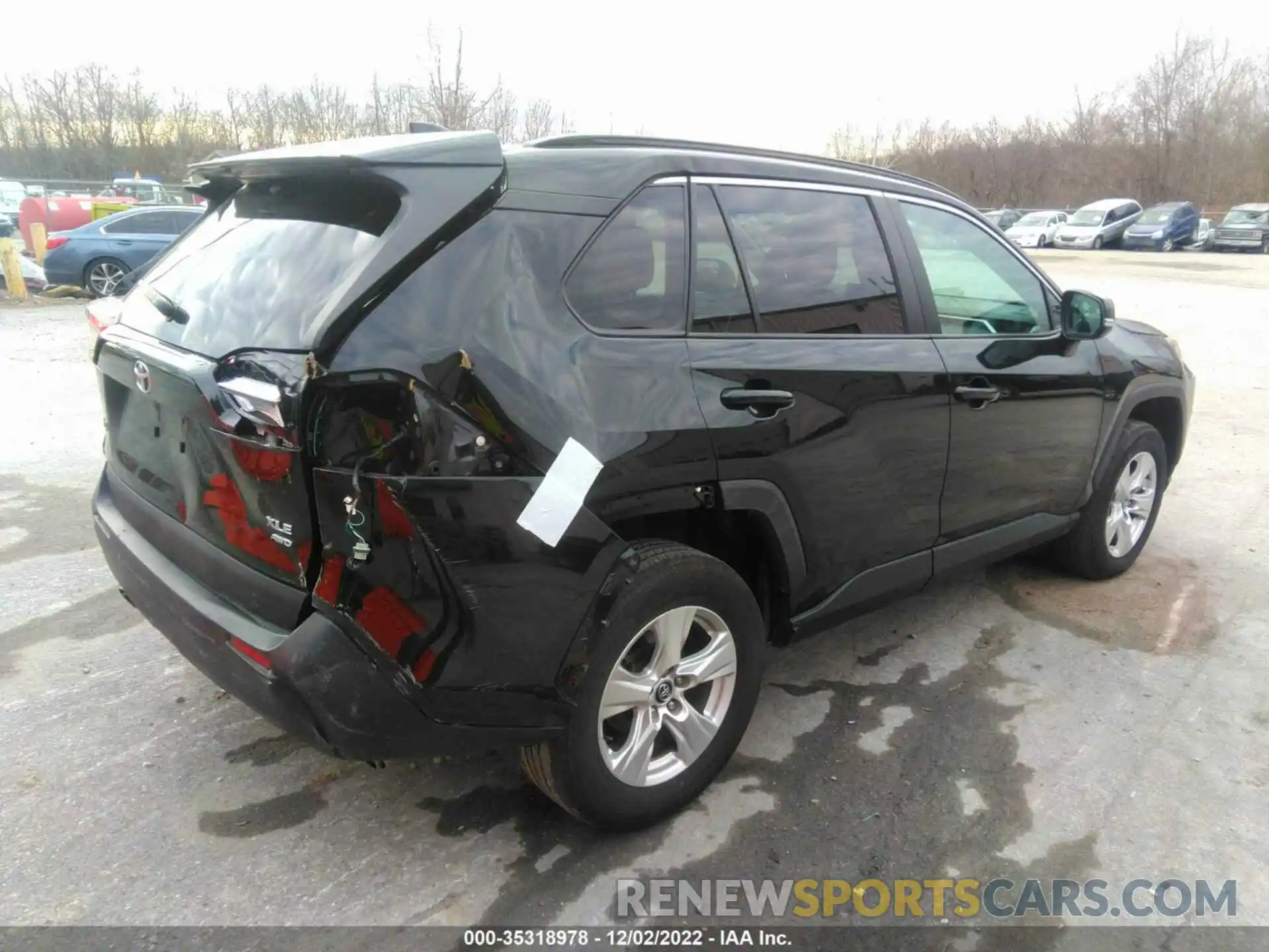 4 Photograph of a damaged car 2T3P1RFV0MW157354 TOYOTA RAV4 2021