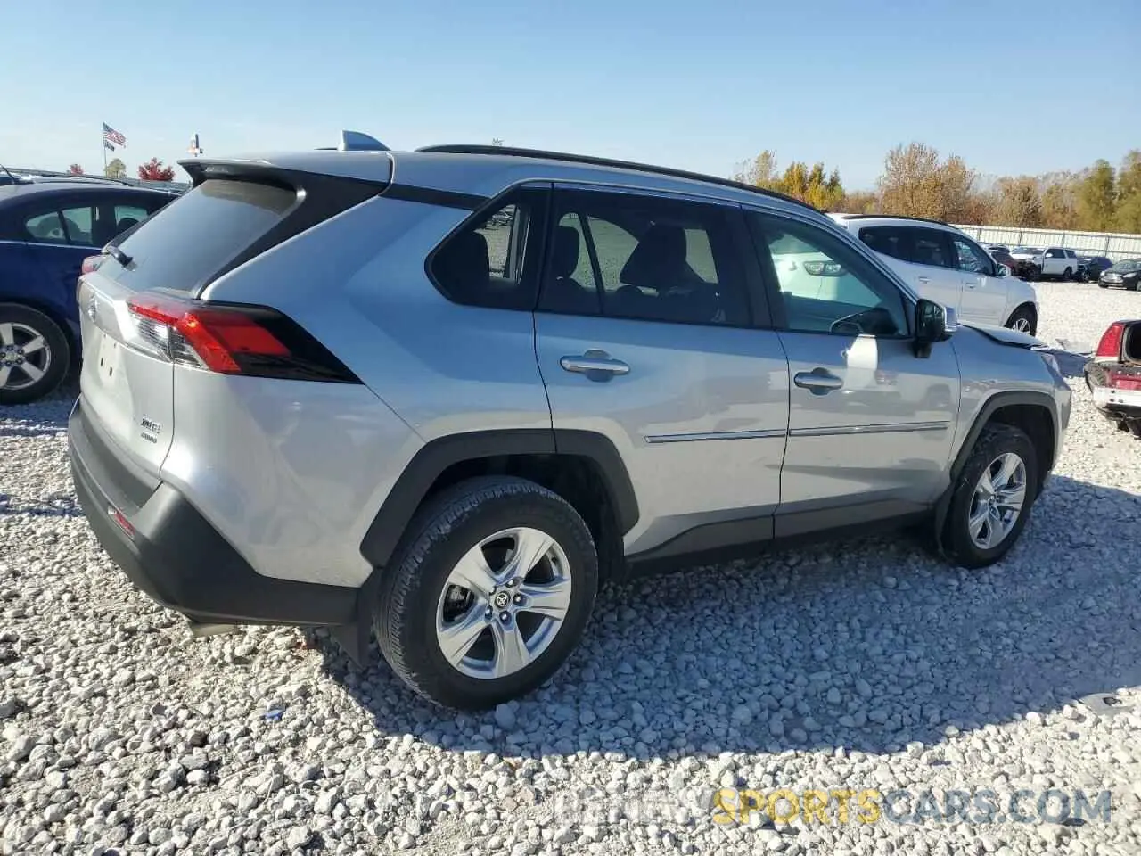 3 Photograph of a damaged car 2T3P1RFV0MW171657 TOYOTA RAV4 2021