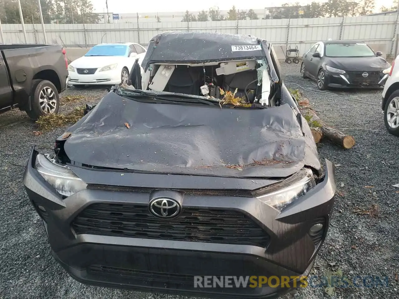 5 Photograph of a damaged car 2T3P1RFV0MW174204 TOYOTA RAV4 2021