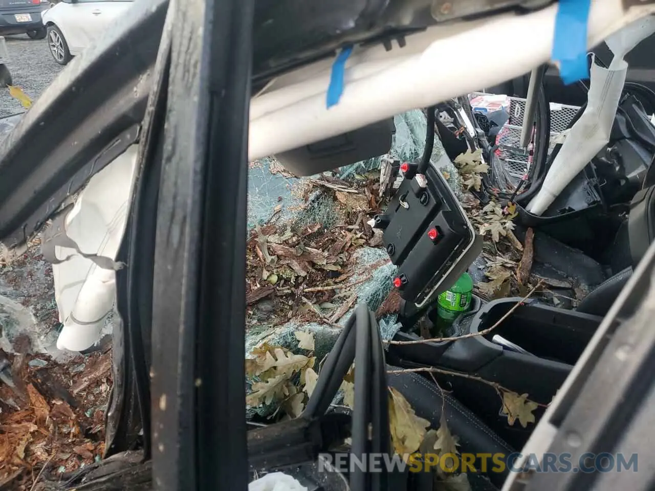 8 Photograph of a damaged car 2T3P1RFV0MW174204 TOYOTA RAV4 2021