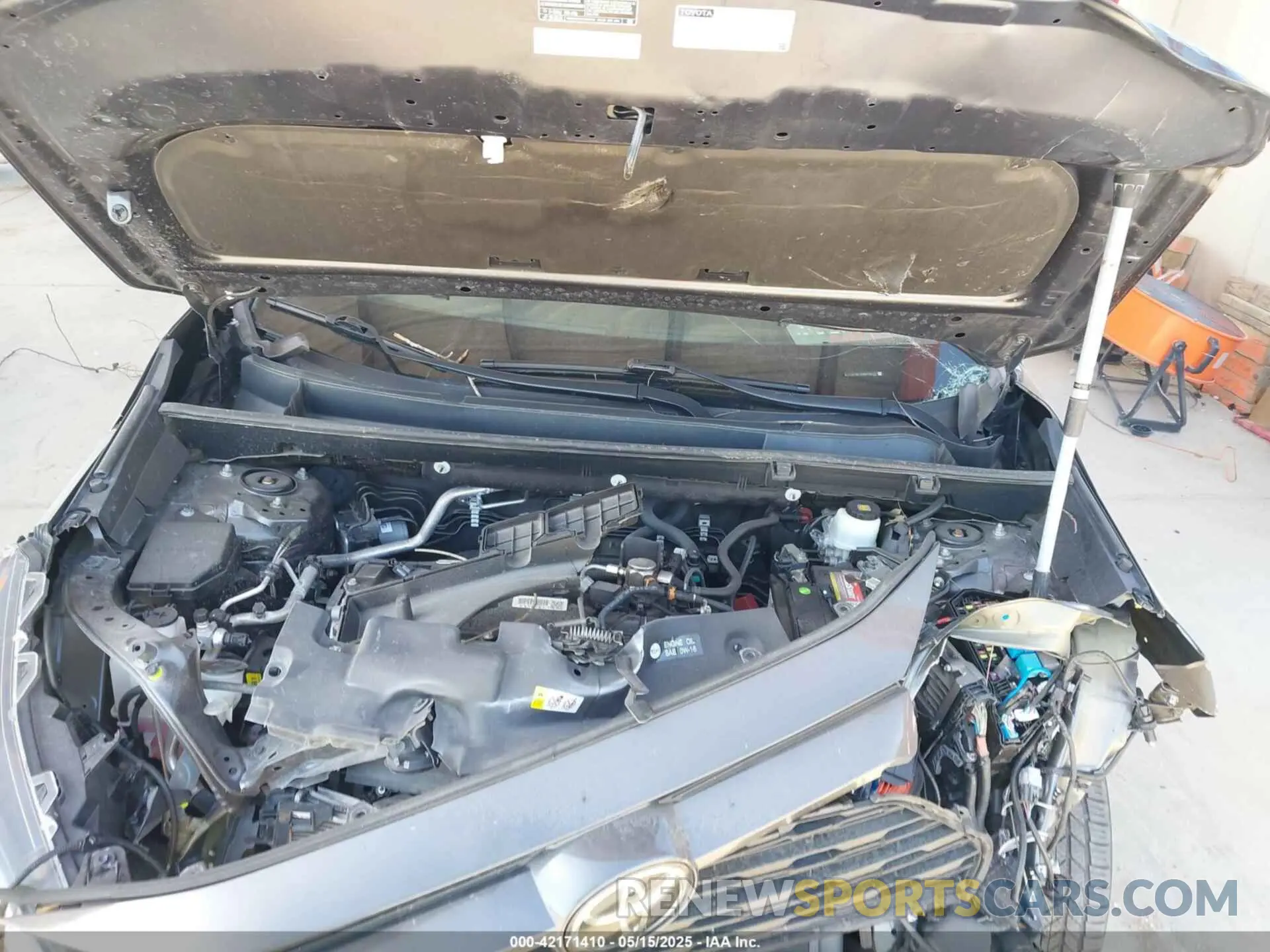 10 Photograph of a damaged car 2T3P1RFV0MW186157 TOYOTA RAV4 2021