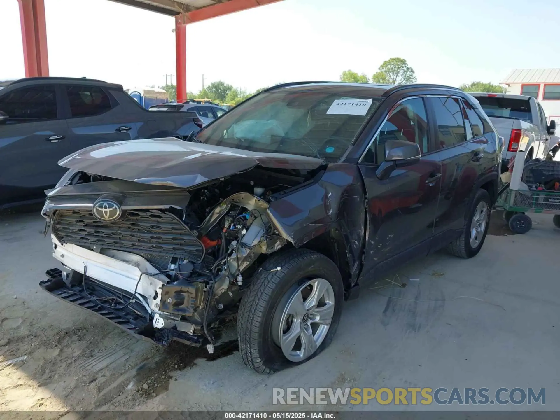 2 Photograph of a damaged car 2T3P1RFV0MW186157 TOYOTA RAV4 2021