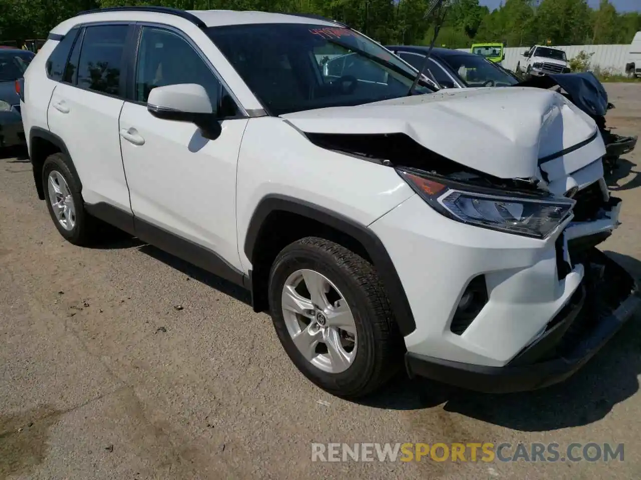 1 Photograph of a damaged car 2T3P1RFV0MW187227 TOYOTA RAV4 2021