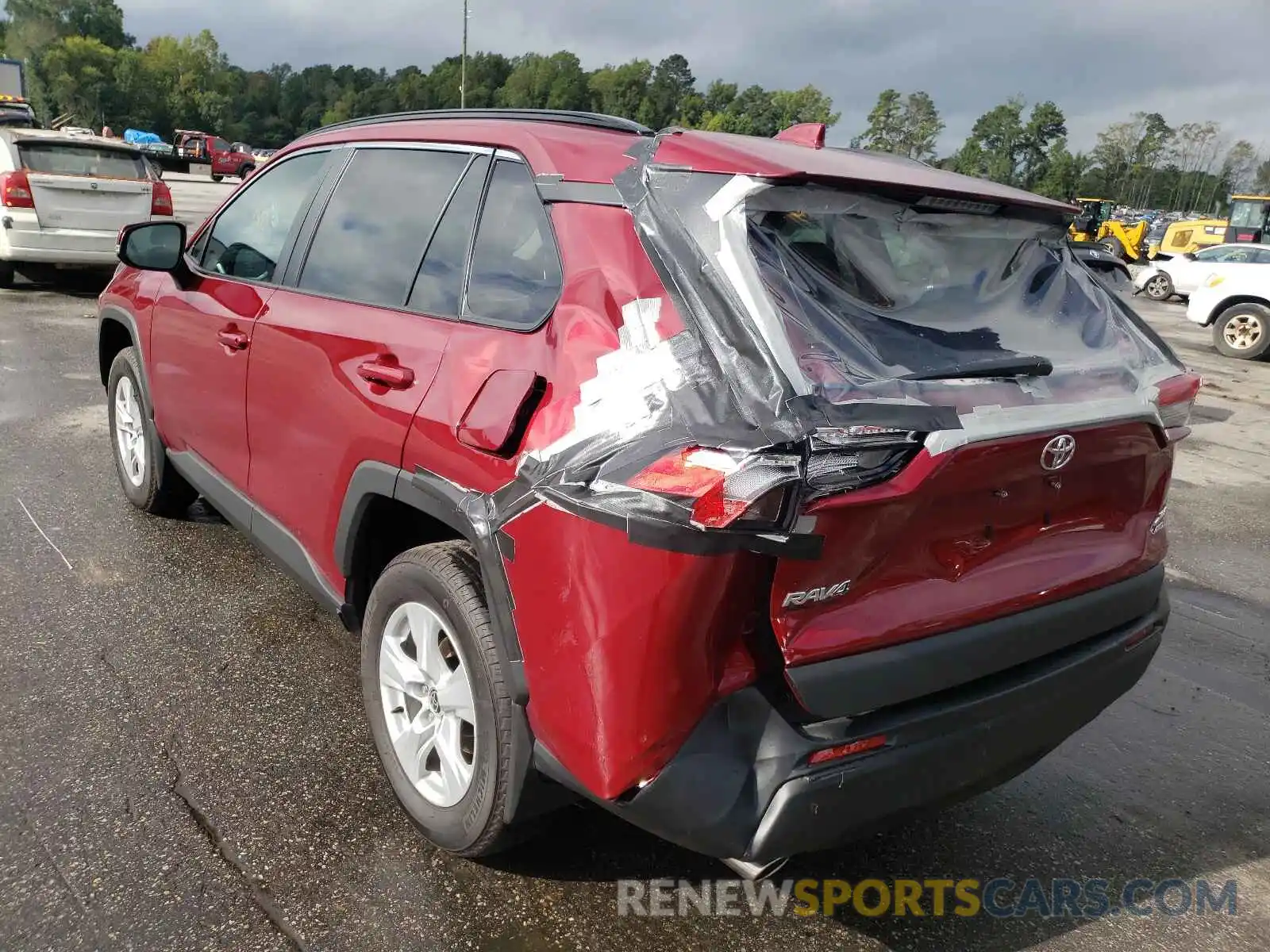 3 Photograph of a damaged car 2T3P1RFV0MW206018 TOYOTA RAV4 2021