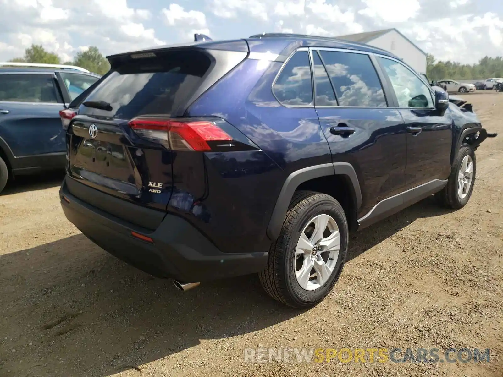 4 Photograph of a damaged car 2T3P1RFV0MW213051 TOYOTA RAV4 2021