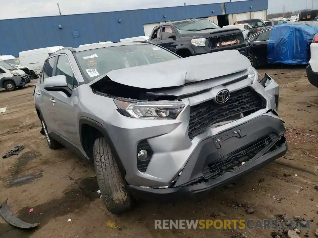 1 Photograph of a damaged car 2T3P1RFV0MW214104 TOYOTA RAV4 2021