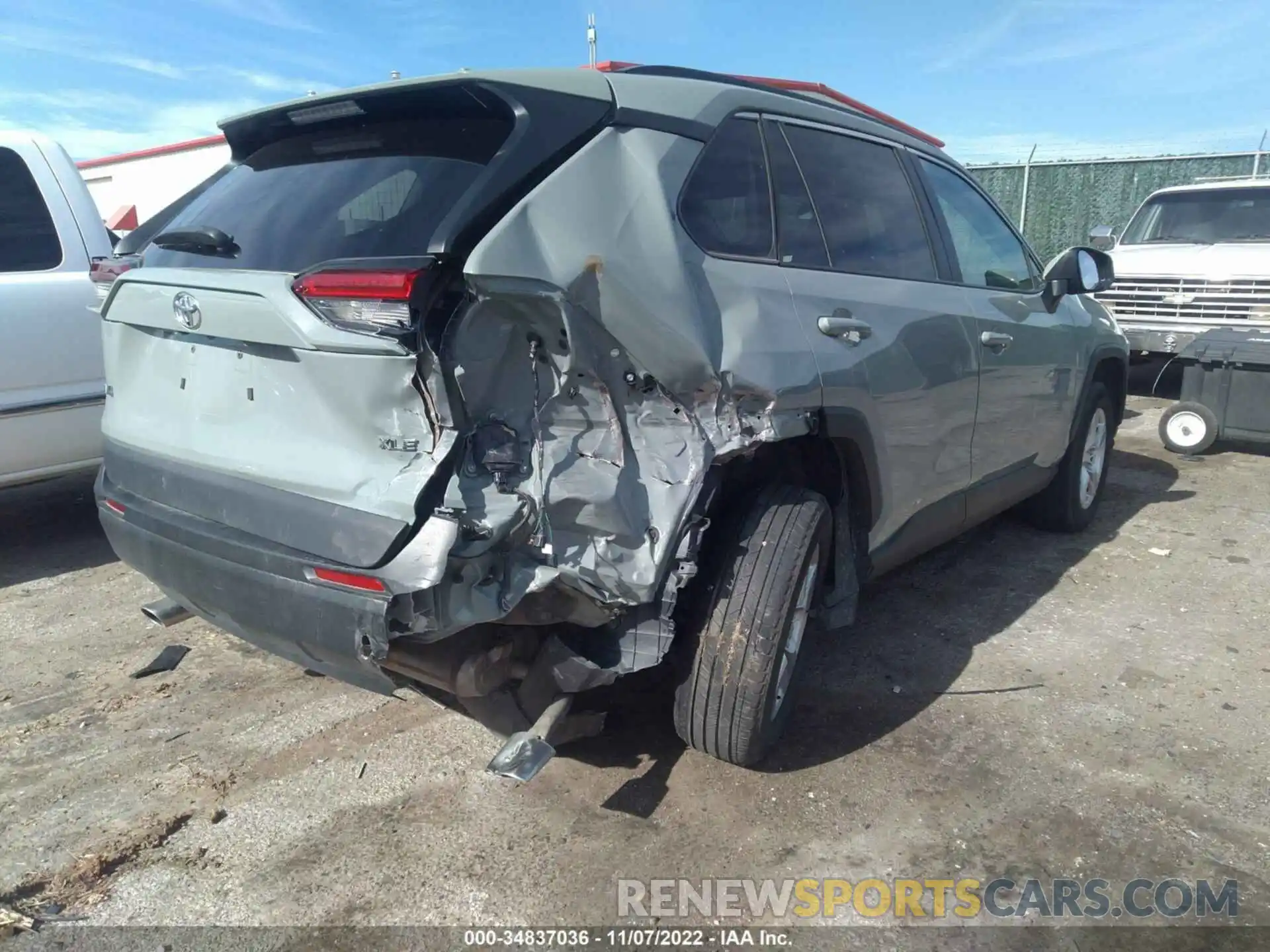 4 Photograph of a damaged car 2T3P1RFV0MW214507 TOYOTA RAV4 2021