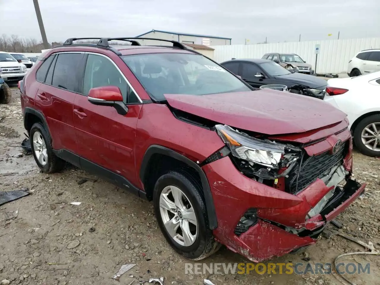 4 Photograph of a damaged car 2T3P1RFV0MW242744 TOYOTA RAV4 2021