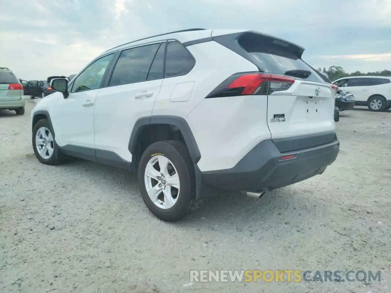 3 Photograph of a damaged car 2T3P1RFV1MC170597 TOYOTA RAV4 2021