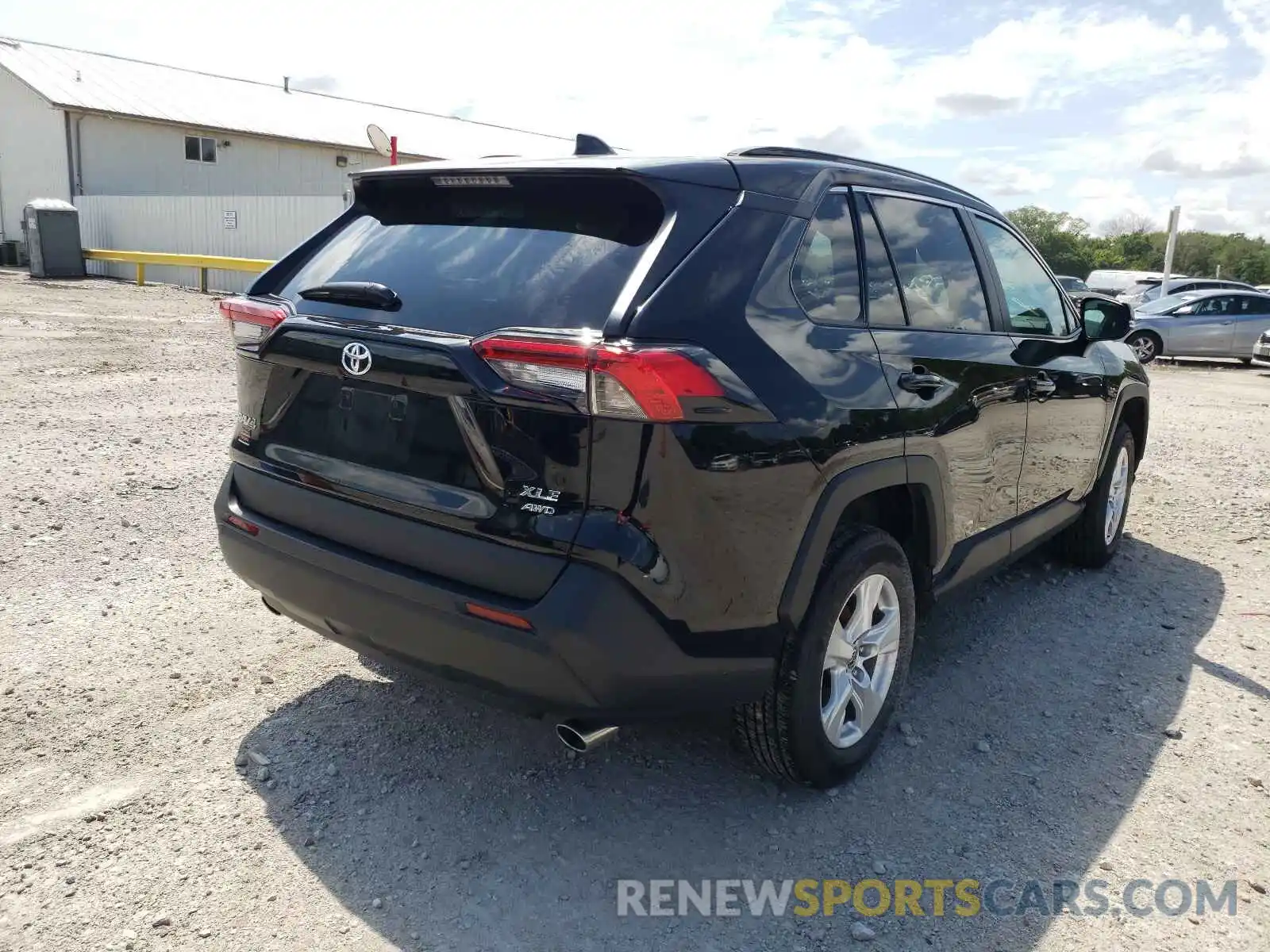 4 Photograph of a damaged car 2T3P1RFV1MC171510 TOYOTA RAV4 2021