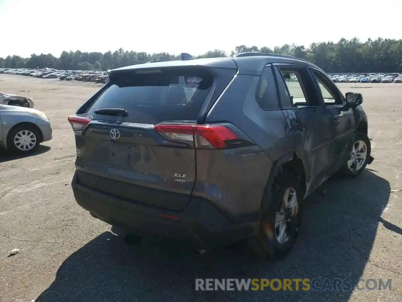 4 Photograph of a damaged car 2T3P1RFV1MC171586 TOYOTA RAV4 2021