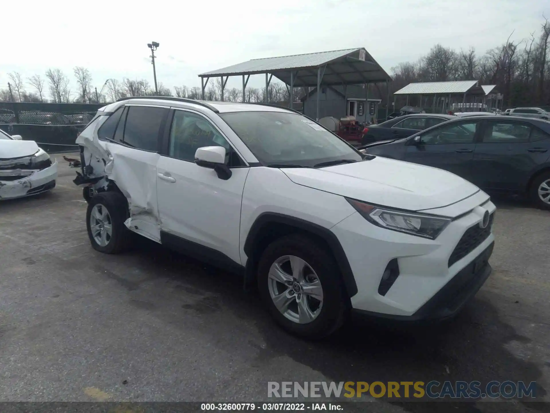 1 Photograph of a damaged car 2T3P1RFV1MC179140 TOYOTA RAV4 2021