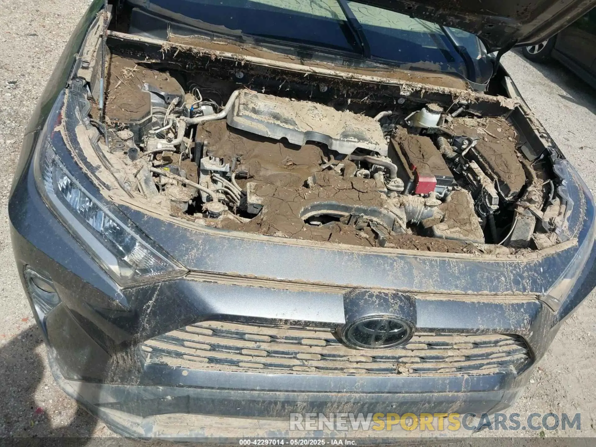 10 Photograph of a damaged car 2T3P1RFV1MC214257 TOYOTA RAV4 2021