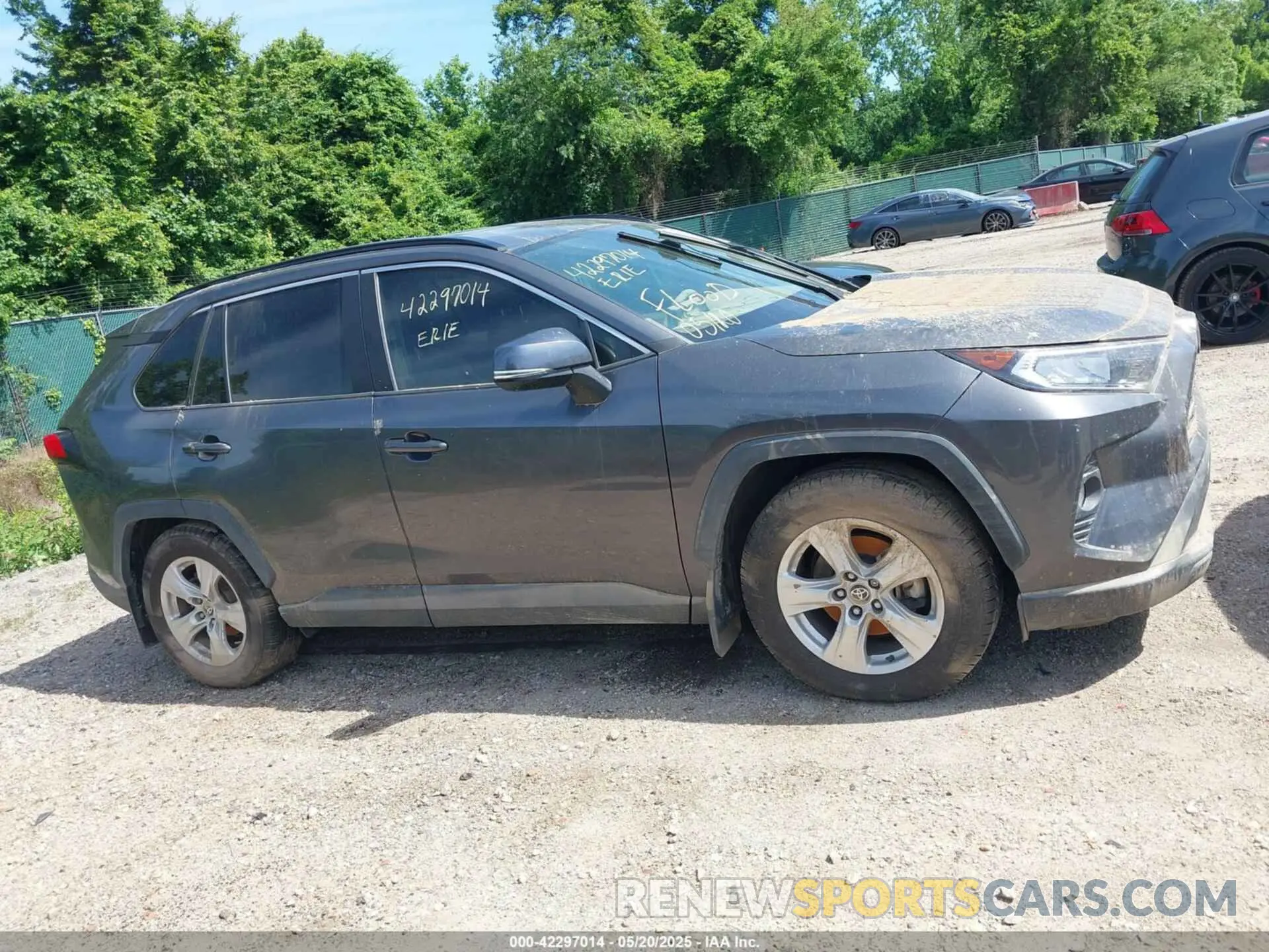 13 Photograph of a damaged car 2T3P1RFV1MC214257 TOYOTA RAV4 2021