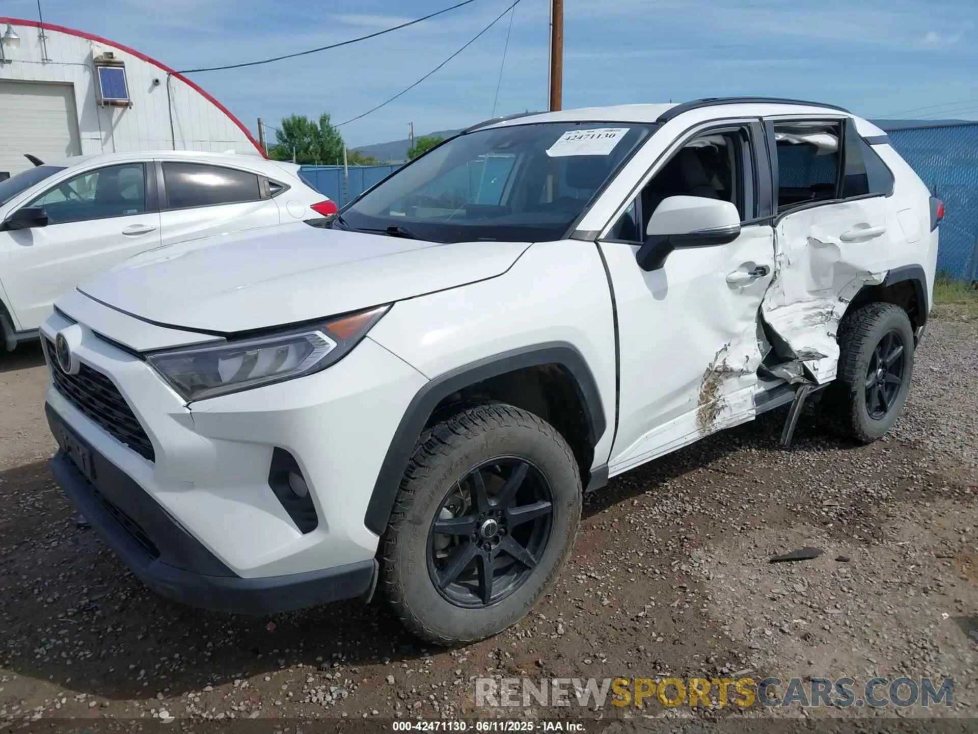 2 Photograph of a damaged car 2T3P1RFV1MC219717 TOYOTA RAV4 2021