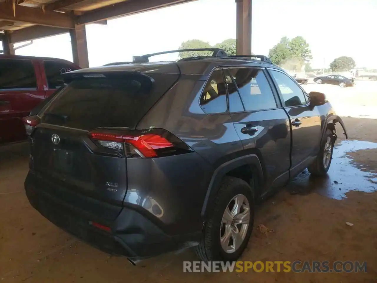 4 Photograph of a damaged car 2T3P1RFV1MC249526 TOYOTA RAV4 2021