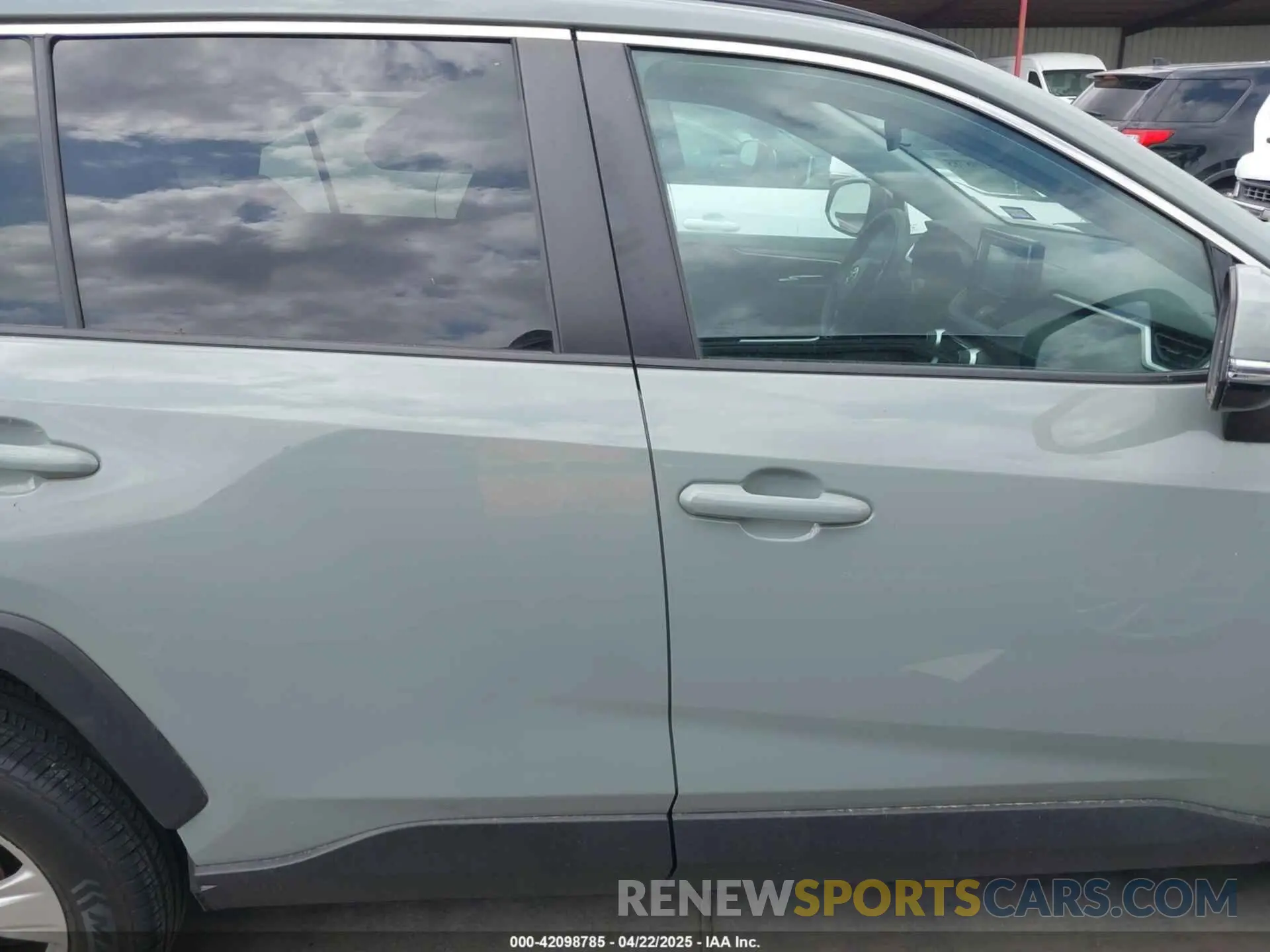13 Photograph of a damaged car 2T3P1RFV1MW156908 TOYOTA RAV4 2021