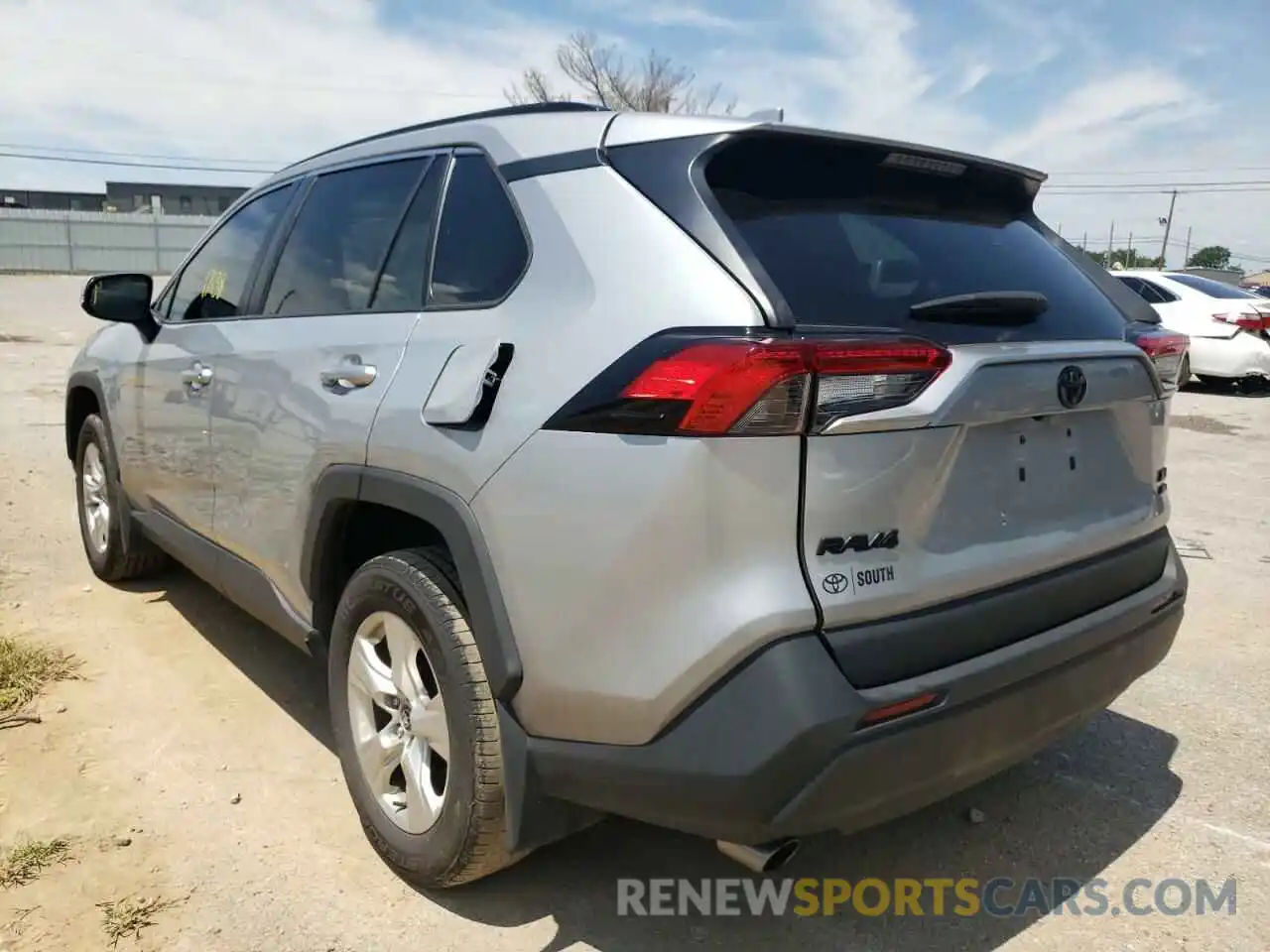 3 Photograph of a damaged car 2T3P1RFV1MW166046 TOYOTA RAV4 2021