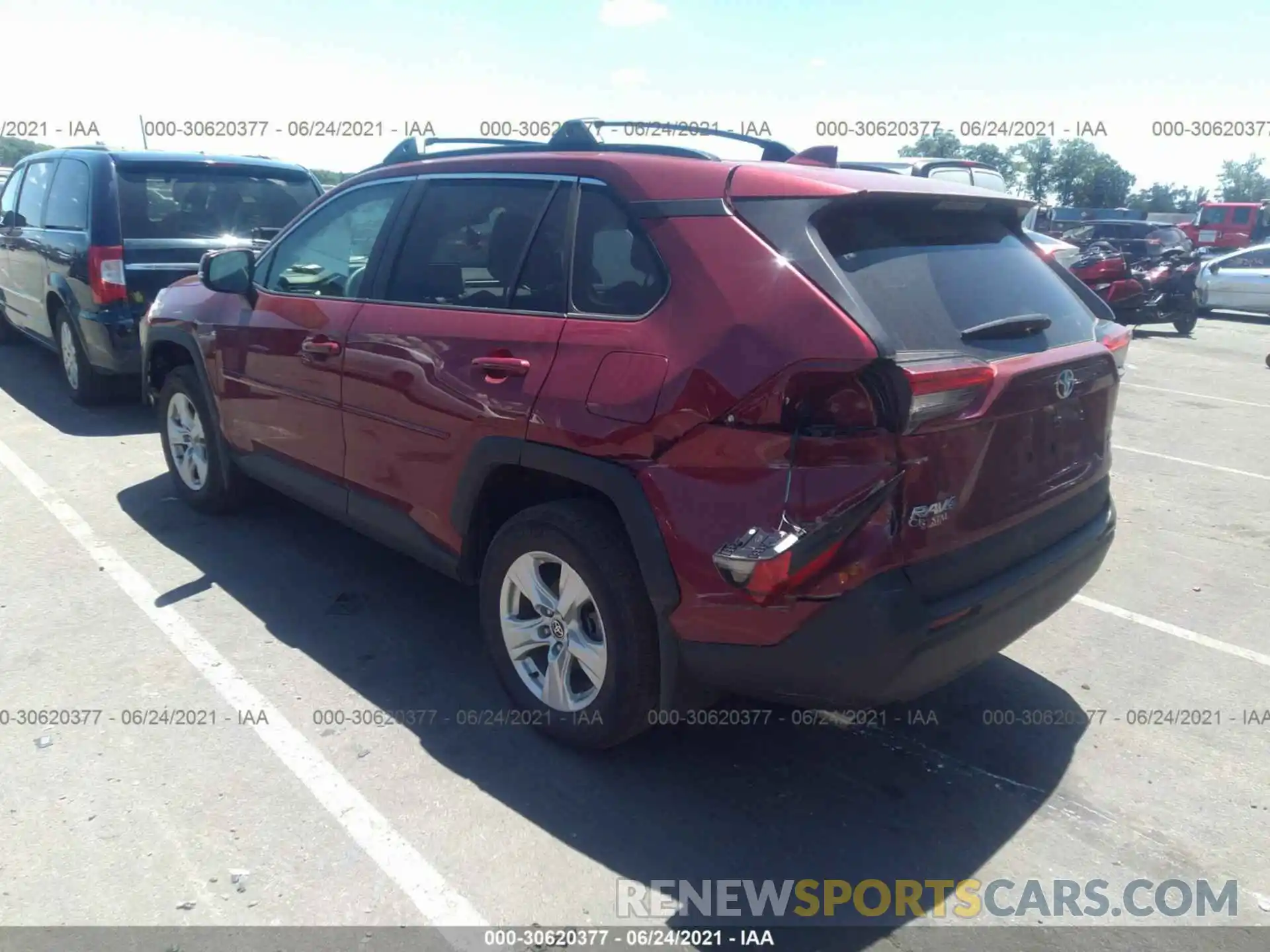 3 Photograph of a damaged car 2T3P1RFV1MW175992 TOYOTA RAV4 2021