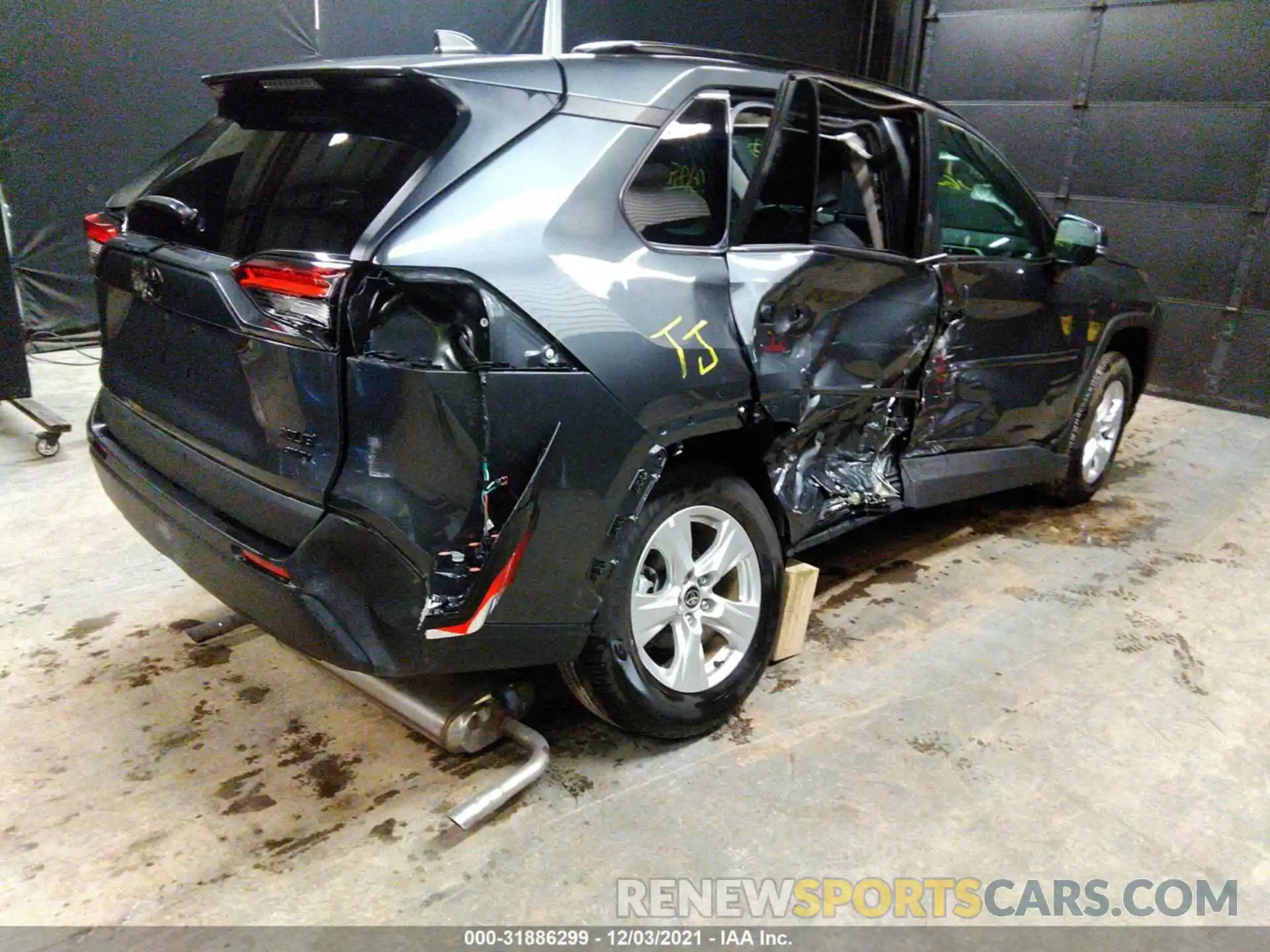 6 Photograph of a damaged car 2T3P1RFV1MW183493 TOYOTA RAV4 2021