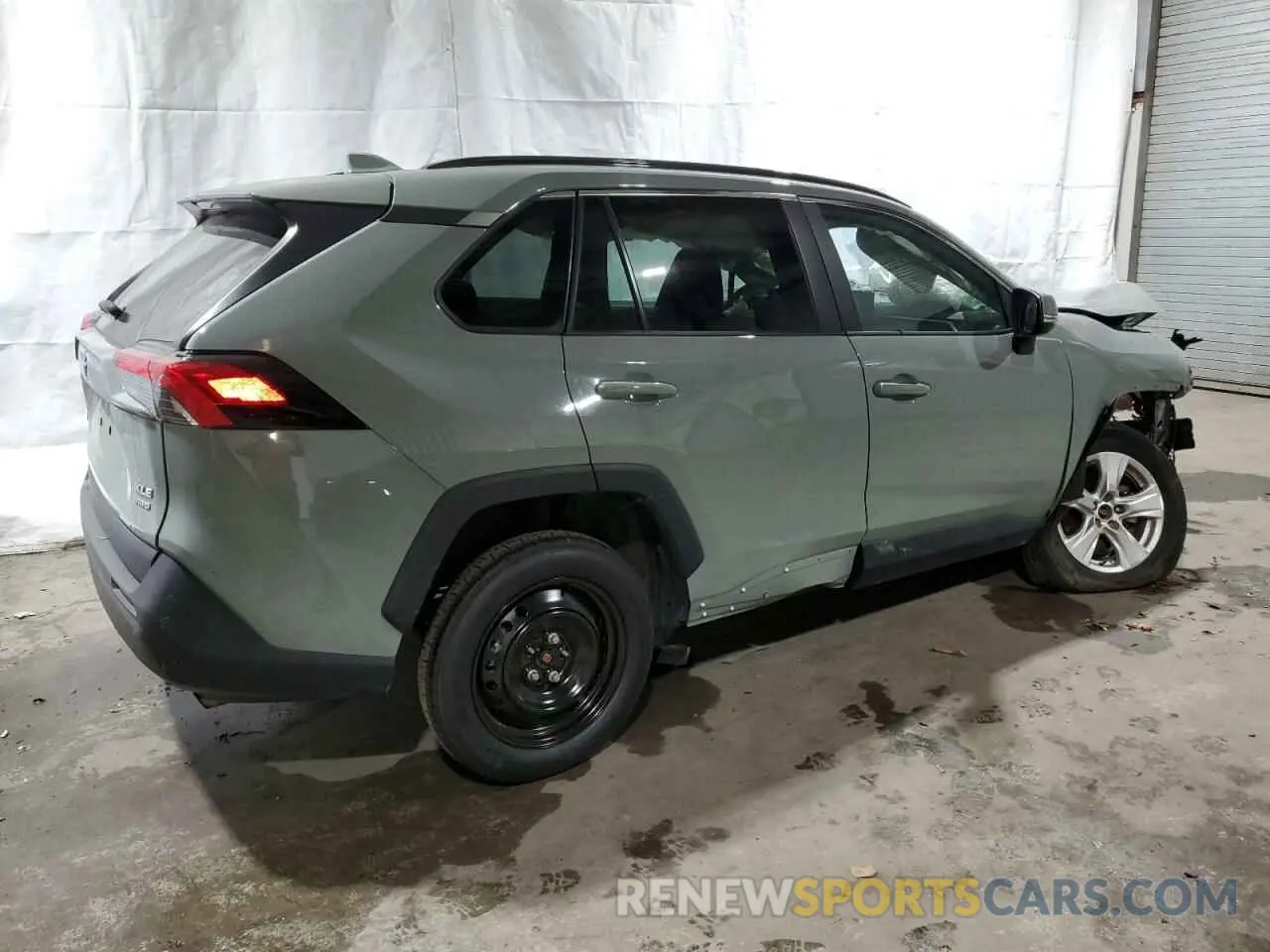 3 Photograph of a damaged car 2T3P1RFV1MW186510 TOYOTA RAV4 2021