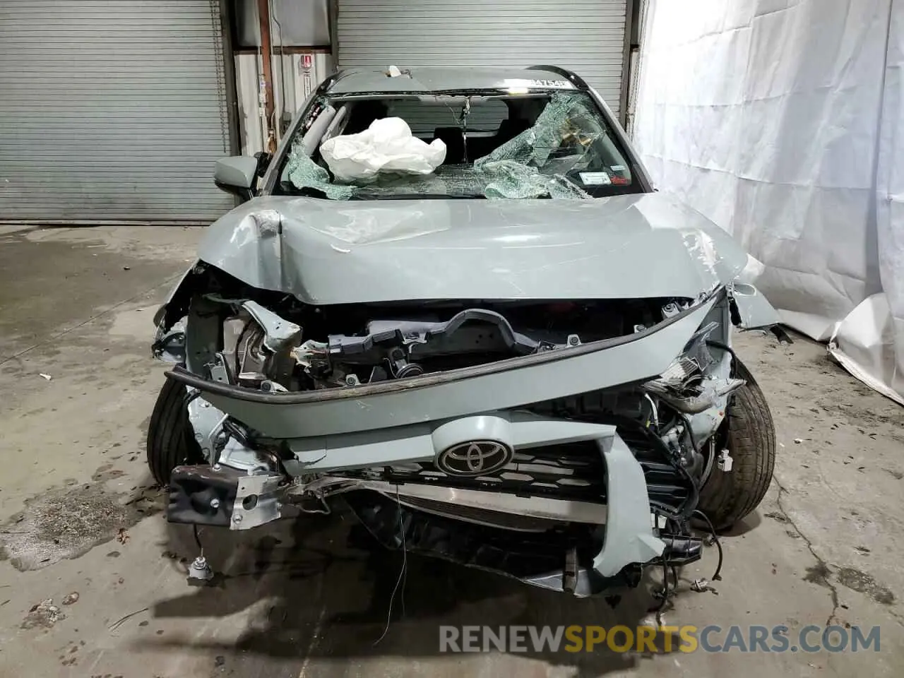 5 Photograph of a damaged car 2T3P1RFV1MW186510 TOYOTA RAV4 2021
